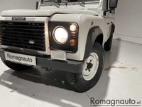 usata Land Rover Defender --110 2.5 Td5 S.W. E - Cerchi 16 - Pelle - Fendinebbia!
