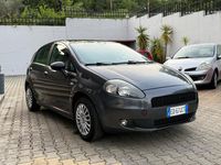 Usata Fiat Grande Punto Dynamic 75 CV (55 kW) 2010 Nero Utilitaria