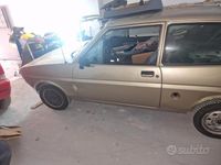 Usata Ford Fiesta 45 CV (33 kW) 1985 Grigio Utilitaria