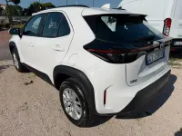 Usata Toyota Yaris Hybrid Active 92 CV (67 kW) 2024 Bianco Station wagon