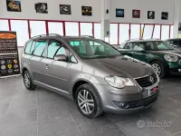 Usata VW Touran Trendline 105 CV (77 kW) 2007 Grigio Monovolume