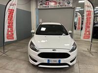 Usata Ford Focus ST-Line 125 CV (91 kW) 2016 Bianco Berlina