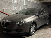 Usata Lancia Delta 205 CV (150 kW) 2010 Utilitaria