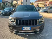 Usata Jeep Grand Cherokee Overland 250 CV (183 kW) 2014 Grigio SUV