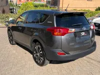 Usata Toyota RAV4 Lounge 124 CV (91 kW) 2015 Grigio SUV