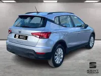 Usado Seat Arona Reference 95 CV (69 kW) 2023 Plateado SUV