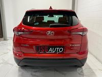 Usata Hyundai Tucson Comfort 116 CV (85 kW) 2015 Rosso SUV