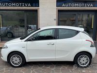Usata Lancia Ypsilon Silver 69 CV (50 kW) 2016 Bianco Utilitaria