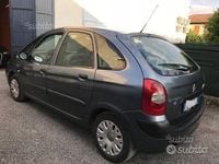 Usata Citroën Xsara Picasso 90 CV (66 kW) 2005 Grigio Monovolume