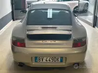 Usata Porsche 911 Carrera 300 CV (220 kW) 2001 Grigio Coupé