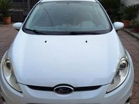 Occasion Ford Fiesta 82 ch (60 kW) 2012 Blanc Citadine