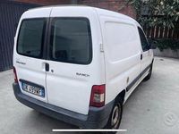 Usata Peugeot Partner 90 CV (66 kW) 2007 Bianco pastello Monovolume