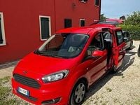 Usata Ford Tourneo Courier 101 CV (74 kW) 2018 Rosso Monovolume