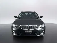 Usata BMW 320 Luxury Line 190 CV (139 kW) 2021 Black sapphire metallizzato Station wagon