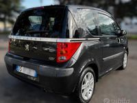 Usata Peugeot 1007 68 CV (50 kW) 2008 Nero Monovolume