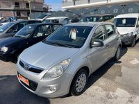 Usata Hyundai i20 77 CV (56 kW) 2012 Grigio Monovolume
