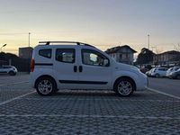 Usata Fiat Qubo Trekking 75 CV (55 kW) 2012 Bianco Monovolume