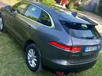 Usata Jaguar F-Pace Prestige 180 CV (132 kW) 2018 Grigio SUV