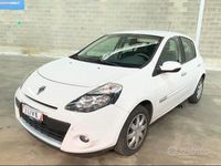 Brugt Renault Clio II Dynamique 75 HK (55 kW) 2010 Hvid Sedan