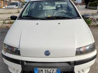 Usata Fiat Punto 60 CV (44 kW) 2001 Bianco Utilitaria