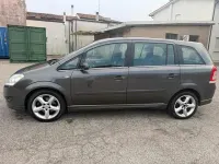 Usata Opel Zafira Tourer Cosmo 149 CV (109 kW) 2013 Nero Monovolume