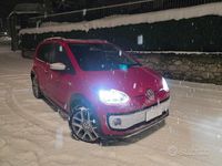 Usata VW cross up! 75 CV (55 kW) 2014 Rosso Utilitaria