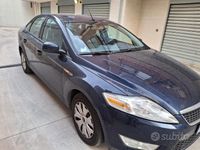 Usata Ford Mondeo Ghia 125 CV (91 kW) 2009 Blu Berlina