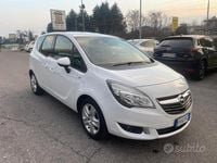 Usata Opel Meriva 101 CV (74 kW) 2017 Bianco Monovolume