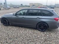 Usata BMW 318 Sport Line 150 CV (110 kW) 2016 Grigio Station wagon