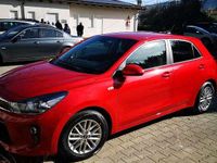 Usata Kia Rio 101 CV (74 kW) 2020 Rosso Berlina