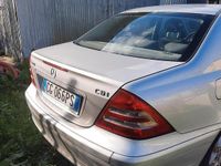 Usata Mercedes C220 Classic 143 CV (105 kW) 2003 Grigio Berlina