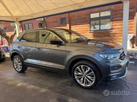 Usata VW T-Roc Advance 116 CV (85 kW) 2019 Grigio SUV