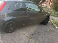 Usata Ford Fiesta Ghia 68 CV (50 kW) 2006 Utilitaria