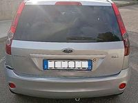 Usata Ford Fiesta Titanium 68 CV (50 kW) 2006 Utilitaria