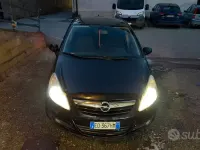 Używany Opel Corsa 75 KM (55 kW) 2011 Hatchback