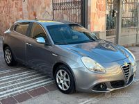 Usata Alfa Romeo Giulietta Exclusive 105 CV (77 kW) 2014 Nero Berlina