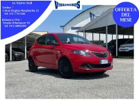 Usata Lancia Ypsilon Silver 69 CV (50 kW) 2022 Rosso Utilitaria