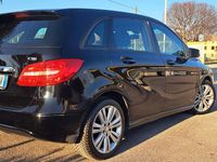 Usata Mercedes B180 Premium 109 CV (80 kW) 2014 Nero Utilitaria