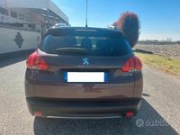 Usata Peugeot 2008 Allure 82 CV (60 kW) 2014 Marrone SUV