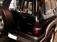 Usata Isuzu Trooper 160 CV (117 kW) 2001 Nero SUV