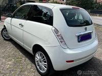 Gebraucht Lancia Ypsilon 69 PS (50 kW) 2008 Weiß Kleinwagen