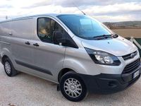 Usata Ford Transit Custom 52 CV (38 kW) 2015 Argento Furgone