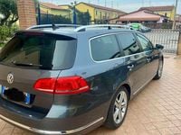 Usata VW Passat R-line 140 CV (102 kW) 2013 Grigio Station wagon