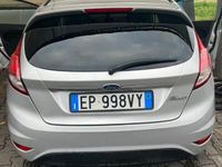 Usata Ford Fiesta Titanium 80 CV (58 kW) 2013 Grigio Utilitaria