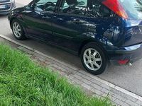 Usata Ford Focus Trend 90 CV (66 kW) 1999 Blu Berlina
