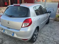 Usata Renault Clio II 100 CV (73 kW) 2011 Grigio Berlina