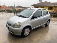 usata Toyota Yaris 1.3i 16V cat Luna del 2001 usata a Brescello