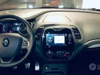Usata Renault Captur Intens 90 CV (66 kW) 2016 Arancione SUV