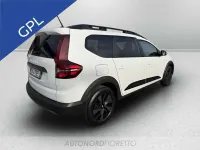 Usata Dacia Jogger Expression 101 CV (74 kW) 2024 Bianco Monovolume