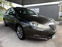 Usata Lancia Delta 150 CV (110 kW) 2008 Grigio Utilitaria